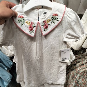 HM婴儿女宝可爱小清新甜美刺绣花卉花朵衬衫领棉质白色连衣裙礼服