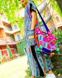 泰国代购 部落纯手工民族风波西米亚嬉皮BOHO刺绣织布毛球包挎包