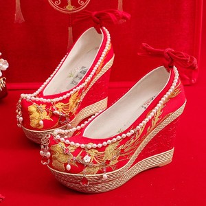 超高跟秀禾婚鞋原创内增高汉服女鞋红色坡跟新娘鞋古风中式绣花鞋