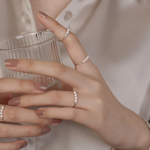 电镀s925纯银指环女珍珠戒指开口可调节素圈简约气质时尚个性小巧