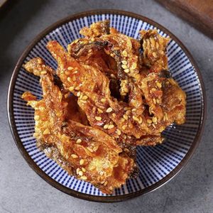 香酥鱼皮500g即食蜜汁鳕鱼皮香辣鱼皮酥散装麻辣鱼干零食海鲜小吃