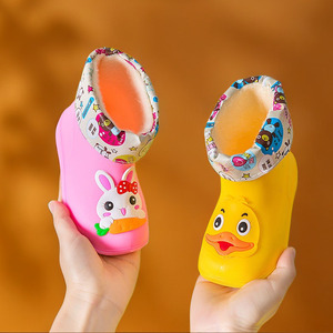 儿童雨鞋卡通兔子宝宝雨靴防水水鞋外穿男女童0-3岁可爱短筒套鞋