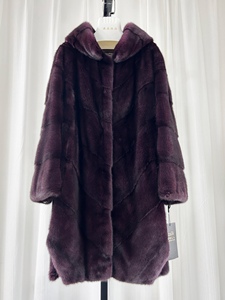 富贵紫色 斜排工艺风雪帽 2023冬季新款水貂时尚女款皮草大衣