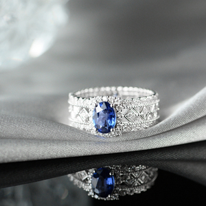 『薇家』青川。天然高品质皇家蓝宝石0.9-1.0ct镶钻石18K白金戒指