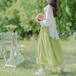 梨型身材微胖女生穿搭绿色吊带连衣裙子质感级感小清新套装春季