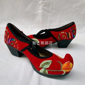 羌族刺绣绣花鞋民族阿坝羌绣羌族传统文化针法鞋羌族浅口羌族云鞋