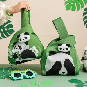 六一儿童节礼品袋熊猫手提袋礼物袋针织包包生日伴手礼可爱动物61