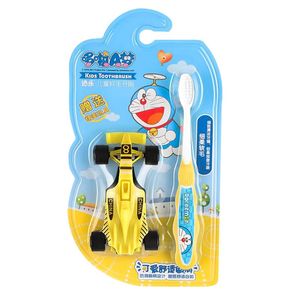 添乐哆啦A梦儿童软毛牙刷清洁牙缝护龈送玩具回力车3岁以上孩子用
