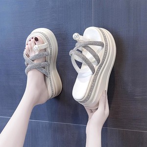 韩国内增高凉拖鞋女士外穿2024夏季坡跟时尚厚底超火松糕休闲凉鞋