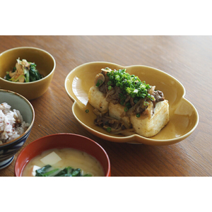 包邮日本进口mizumizu美浓烧瑞作家陶瓷木瓜型钵酸奶碗零食水果碟