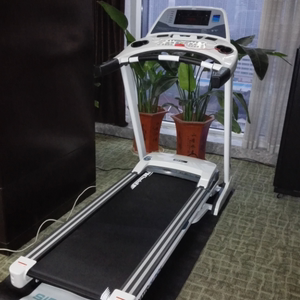 正品 英瑞得MTR470L豪华家用跑步机健身房专用超静音减肥电动坡度
