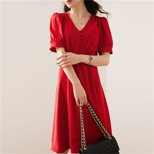 法式小礼服女2024夏季新款气质显瘦泡泡袖倪妮明星同款红色连衣裙