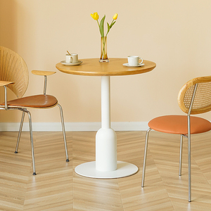 北欧实木小圆桌创意简约餐桌咖啡厅奶茶店桌椅组合会客洽谈桌圆桌