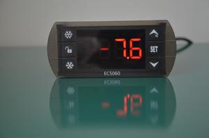 冷库专用触屏温控器EC5060键盘锁 制冷化霜 超限报警 双传感器