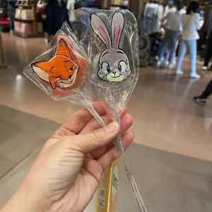 上海迪士尼国内代购疯狂动物城朱迪尼克棒棒水果味软糖送小朋友礼