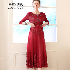 红色蕾丝连衣裙2024新款女装早秋重工镶钻钉珠气质超仙刺绣网纱裙