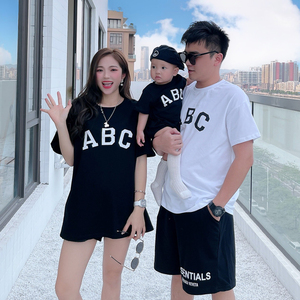 亲子装2022夏装新款一家三口婴儿连体衣父子母女ABC字母短袖T恤潮