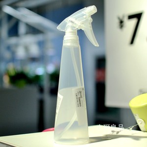 宜家  多玛 洒水瓶 喷水壶塑料浇花 高25厘米 多色350ml 国内代购