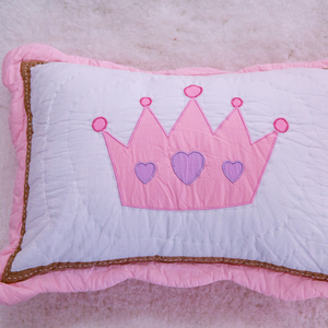 全棉贴布绣粉色花边皇冠儿童乳胶枕头套手工绗缝加厚午睡小枕套
