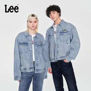 Lee24春夏新品舒适字母设计贴布浅蓝色男女同款骑士牛仔夹克外套