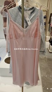 爱美丽专柜正品睡衣女士丝滑性感蕾丝刺绣家居吊带睡裙IM44BKF1