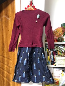 枣红色拼接印花针织连衣裙，中长款L码，110斤左右都可以穿，