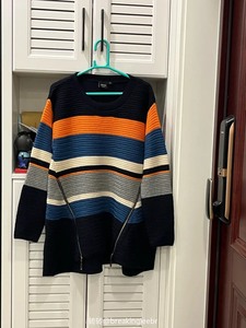 iROO彩条厚款叉袋毛衣，小S代言，基本全新，厚实暖和，均码