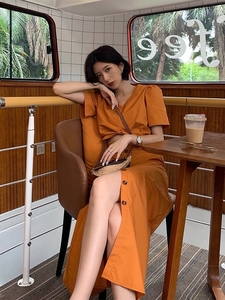 休闲半身裙套装女夏裙子两件套橙色洋气开叉裙网红韩版学生