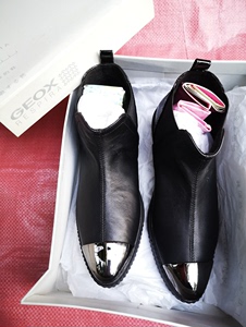 意大利品牌GEOX全新女士短靴，全新，39码，会呼吸的鞋，很