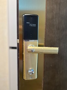GULI固力指纹锁智能锁家用密码钥匙锁防盗门密码锁电子门锁。