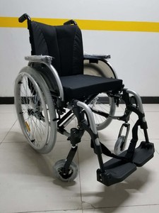 奥托博克新思达M2 M3手动轮椅推着轻便灵活坐着舒服坐宽有，