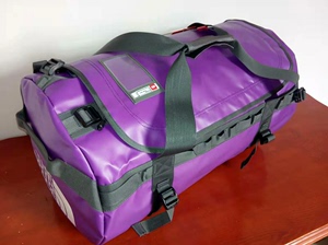 （紫色特价）实体店清仓处理北面双肩背包旅行包手提包健身包。4