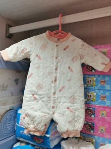 丽婴房品牌婴儿连体衣，夹袄，可贴身穿，可外穿，60码，过码低
