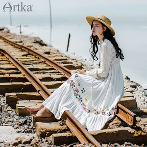 Artka阿卡夏季新款中长款绣花白色连衣裙女宽松长裙LA10