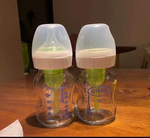 布朗博士奶瓶新生儿奶瓶防胀气奶玻璃奶瓶，已清洗消毒，不含奶嘴