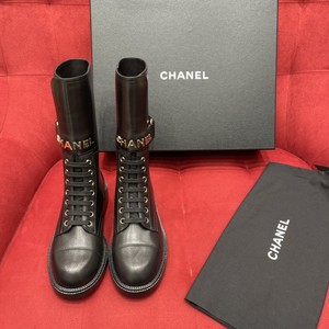 Chanel/香奈儿 金属字母平底系带机车马丁靴短靴