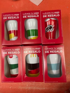 包邮全新 正版可口可乐麦当劳联名2022卡塔尔足球限量纪念彩