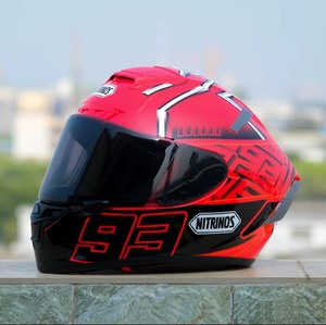 出 红蚂蚁黑镜3c安全头盔，款式为全盔。如果您是一位摩托车爱