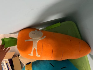 兔斯基萝卜造型可爱大抱枕创意靠枕毛绒玩偶玩具