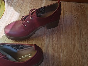 达芙妮 专柜购入  浅口女鞋 马丁靴粗跟高跟短靴全新 38码
