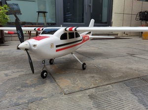 赛斯纳全新空机，epo材质，送机头罩和电池盖，翼展1.2米，