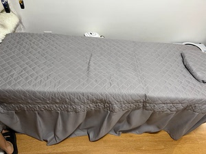 2张几乎全新美睫床185✖️70✖️60便宜卖带床垫枕头