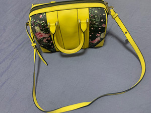 韩版黄色印花枕头淑女时尚斜挎手提包，实物拍摄，新旧程度看图片