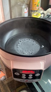 闲置的蒸锅使宜转让了，正常使用中的，两层蒸笼。看上的需上门自