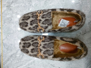 50元包邮!米基 冬季新款一脚蹬豆豆鞋，保暖毛毛鞋。