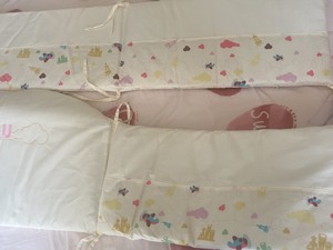 全新芙儿优婴儿床用品，床围 加被子500元1标价1398