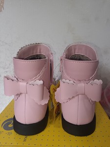 包邮全新明璐粉色牛皮二棉短靴，鞋内长22.5左右，36码。