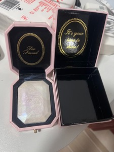 Too Faced 钻石幻彩高光盘限量修容盘提亮 戚薇推荐