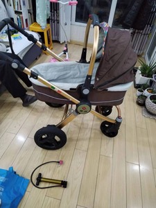 Baciuzzi帕琦婴儿车，含车架1个、睡篮1个、座椅1个、