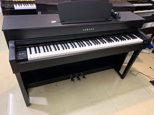 9成新雅马哈CLP645R闲置转让二手电钢琴